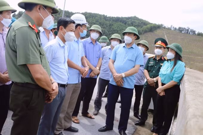 ha tinh tap trung cao nhat ung pho voi bao conson hinh 1