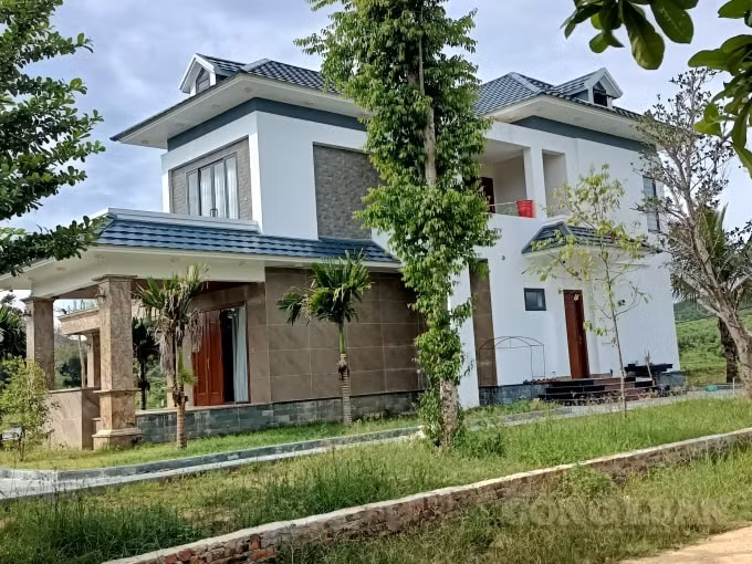 biet thu nup bong nha dieu hanh trang trai tren dat nong nghiep hinh 4