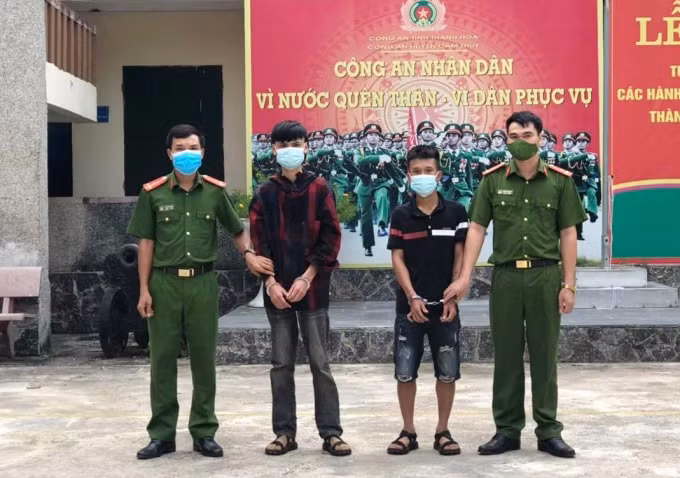 thanh hoa bat giu 2 doi tuong cuop tai san cua shipper hinh 1