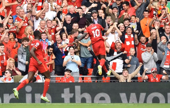 clb liverpool thang de dang crystal palace man city bi cam chan o vong 6 premier league hinh 1