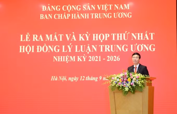 xay dung cac chuyen de ly luan co chat luong phuc vu nghien cuu cua bo chinh tri ban bi thu hinh 1