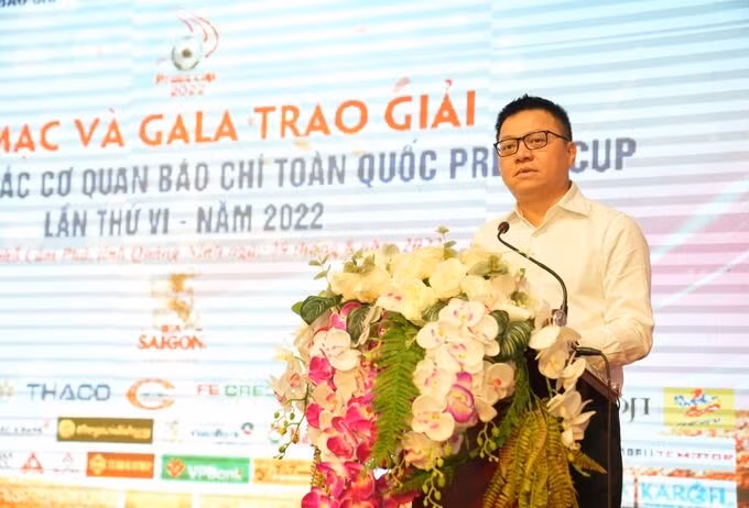 bao nong thon ngay nay vo dich giai bong da cac co quan bao chi toan quoc lan thu vi press cup 2022 hinh 1
