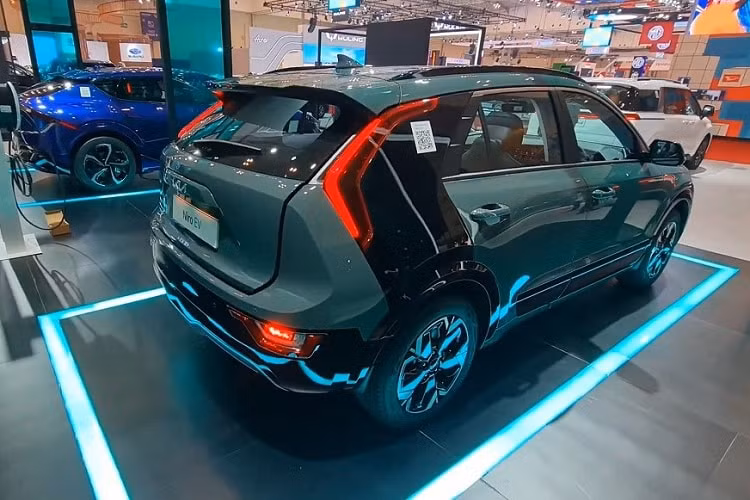 kia niro 2022 trinh lang tai trien lam o indonesia hinh 4