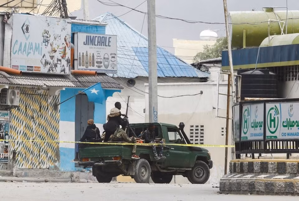 quan noi day tan cong khach san somalia it nhat 12 nguoi thiet mang hinh 2