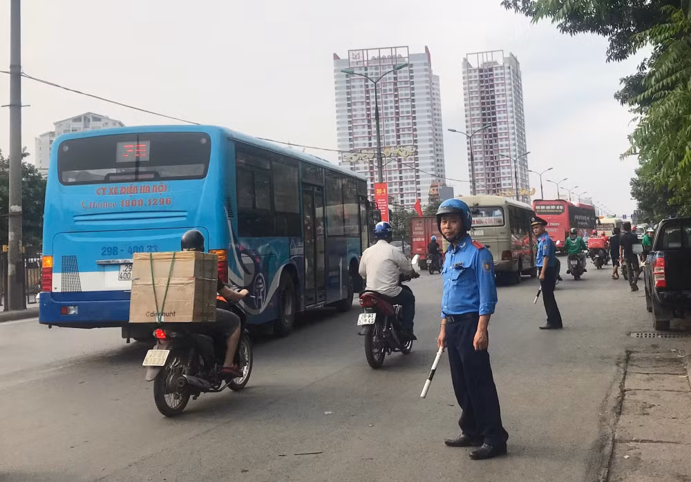 ha noi phan luong giao thong tai 51 vi tri co nguy co un tac dip nghi le 2 9 hinh 1