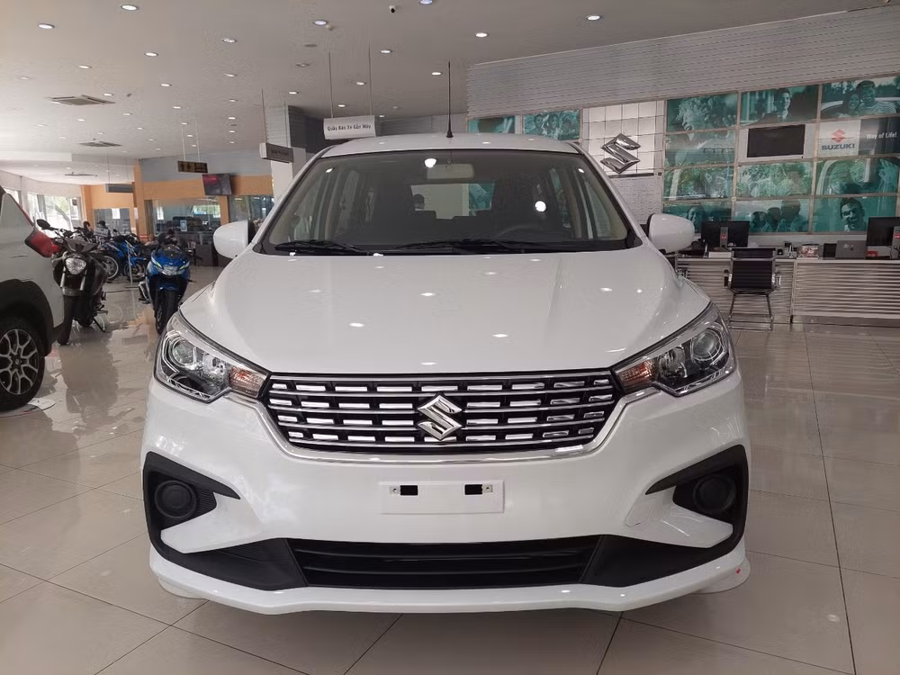 suzuki new ertiga 15mt xe o to 7 cho re nhat viet nam hinh 2