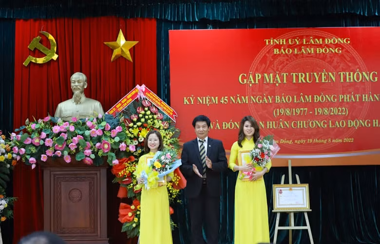 bao lam dong cung co kien toan doi moi de hoan thanh xuat sac nhiem vu duoc giao hinh 3