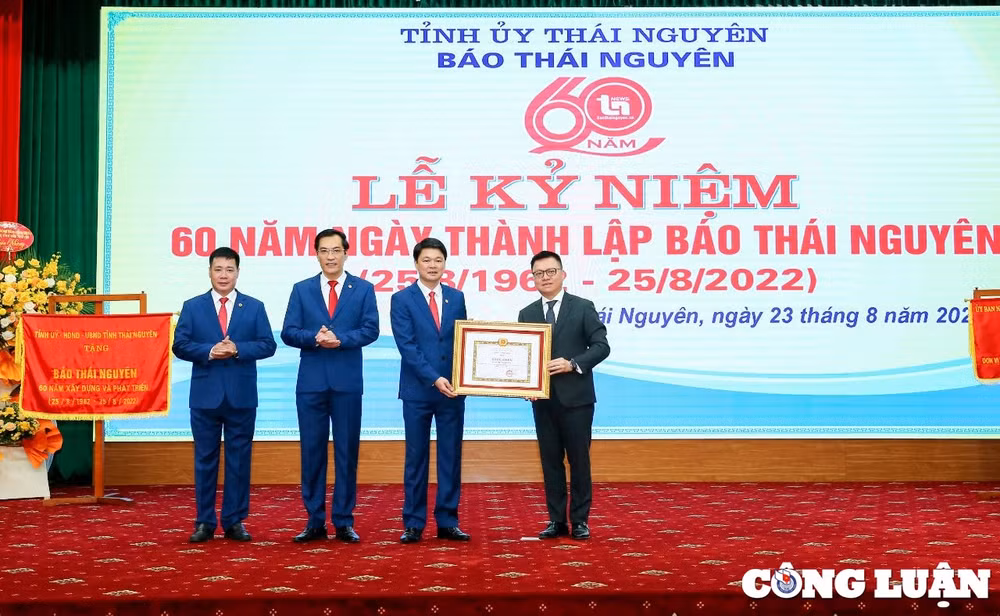 bao thai nguyen uu tien phat trien bao chi da phuong tien va chuyen doi so trong bao chi hinh 5