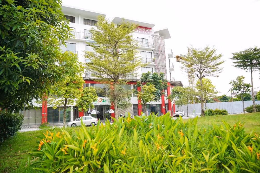 can canh chung cu khai son city diem sang bat dong san phia dong ha noi hinh 2