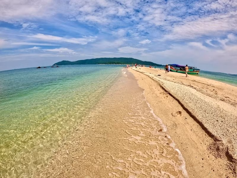 trai nghiem ve hoang so hon ca chep o quang ninh hinh 2