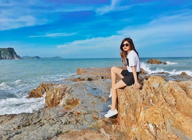 trai nghiem ve hoang so hon ca chep o quang ninh hinh 6