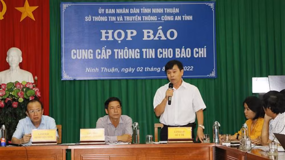 ninh thuan chan chinh thuc hien quy che phat ngon cung cap thong tin cho bao chi hinh 1