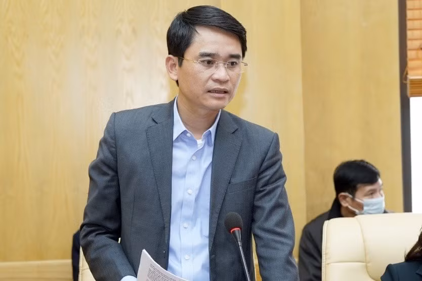ky luat canh cao pho chu tich ubnd quang ninh vi lien quan den kit test viet a hinh 1