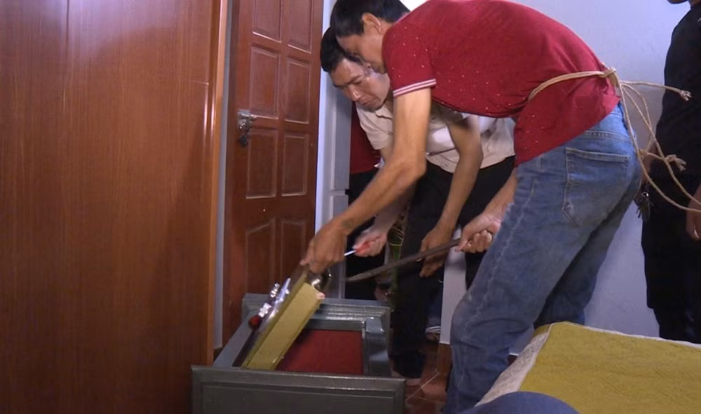 bat 4 doi tuong chuyen pha ket sat trom tai san lien tinh hinh 1