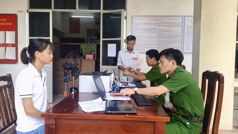 vinh phuc day nhanh tien do trien khai thuc hien chien dich cap can cuoc cong dan co gan chip dien tu hinh 1