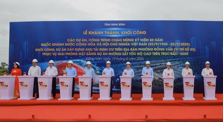 khởi công 4