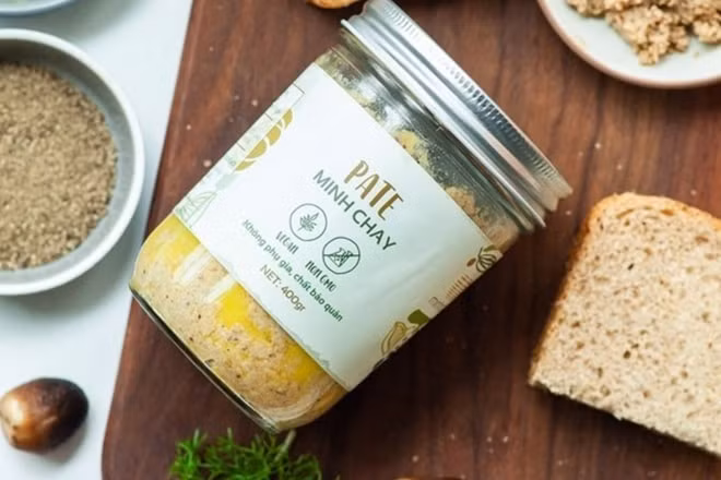 TPHCM xác minh 1.290 khách hàng đã mua thực phẩm Minh Chay. Ảnh: TL.