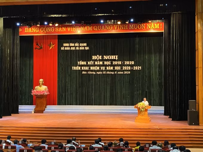 Ông Lê Ánh Dương - Phó Chủ tịch UBND Tỉnh Bắc Giang phát biểu tại Hội nghị. Ảnh: Dương Lâm