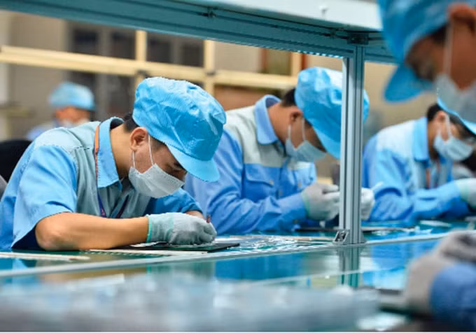 Dịch bệnh Covid-19 ảnh hưởng trực tiếp đến việc tạm ngừng kinh doanh của doanh nghiệp trong năm 2020. Ảnh minh họa.