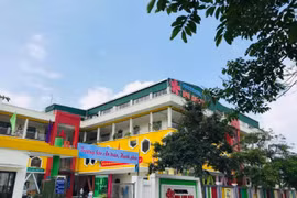 Cô giáo cầm dép đánh vào đầu trẻ mầm non ở Hải Dương bị nghỉ việc