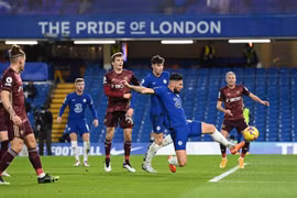 Chelsea 3-1 Leeds: Chelsea từ vị trí thứ 3 leo lên dẫn đầu trên BXH Ngoại hạng Anh 2020/21