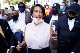 Thị trưởng Washington đặt tên quảng trường theo phong trào "Black Lives Matter"