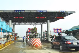 Thủ tướng yêu cầu Bộ GTVT đánh giá kỹ việc 'tăng phí cứu doanh nghiệp BOT'