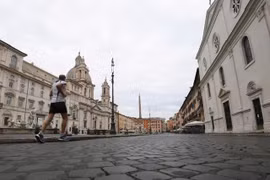 Italy gia hạn thời gian phong tỏa đất nước