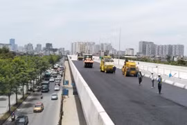 Hà Nội: Đường trên cao Mai Dịch - Nam Thăng Long thông xe trước ngày 10/10