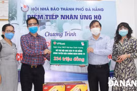 Chương trình “Chung tay cùng tuyến đầu chống dịch Covid-19” tiếp nhận 234 triệu đồng