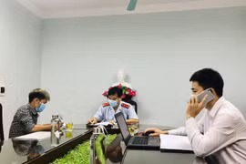 Nấu cháo gà nguyên lông: YouTuber Hưng Vlog bị phạt 7,5 triệu đồng