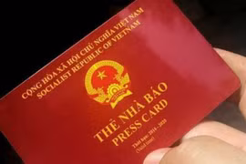 Chưa cấp đổi thẻ nhà báo nếu tòa soạn chưa chuyển cơ quan chủ quản theo quy hoạch