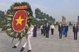 TP. HCM long trọng kỷ niệm 45 năm ngày giải phóng hoàn toàn miền Nam, thống nhất đất nước