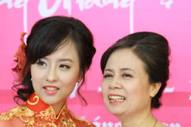 Chân dung chị gái ruột sở hữu nhan sắc như minh tinh TVB của Hương Giang