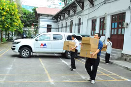 Mega Market VN tặng 20.000 khẩu trang cho Bệnh viện Nhi đồng 1