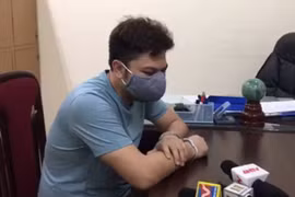 Hà Nội: Thuê dịch vụ cứu hộ giao thông "cẩu trộm" 2 xe ô tô trong sân chung cư