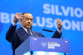 Cựu thủ tướng Italia Berlusconi nhiễm virus Corona