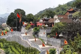 Đền Cửa Ông – Một kỳ quan linh thiêng vùng Đông Bắc