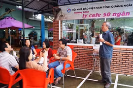Hội nhà báo Quảng Ngãi mua bảo hiểm Covid-19 cho hội viên