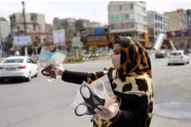 Số ca tử vong trong ngày vì Covid-19 tại Iran giảm mạnh