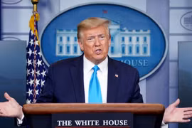 Trump tuyên bố Mỹ ngừng tài trợ cho WHO vì phản ứng với virus Corona