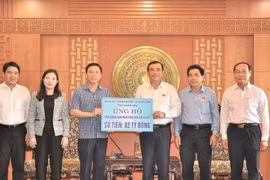 Thanh Hóa trao tặng 2 tỷ đồng giúp tỉnh Quảng Nam khắc phục hậu quả bão, lũ