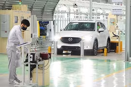 Dừng chính sách giảm 50% phí trước bạ ôtô sản xuất, lắp ráp trong nước