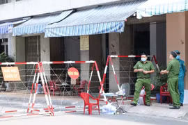 TP.HCM: Khuyến cáo người dân cảnh giác, tố cáo người nhập cảnh trái phép