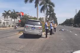 Lãnh đạo UBKT Tỉnh ủy Nghệ An lên tiếng về bức ảnh 3 cán bộ điện thoại: "Hình ảnh nhanh chỉ là tức thời"