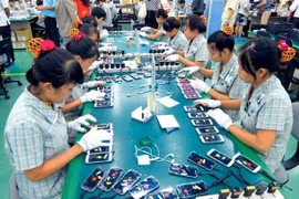 Chuyển giao công nghệ, xúc tiến đầu tư với thị trường quốc tế: Doanh nghiệp Việt Nam vẫn đang “lép vế”