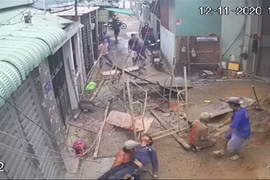 TP. HCM: Sập giàn giáo công trình khiến 3 công nhân bị thương