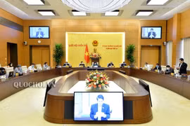 Ủy ban Thường vụ Quốc hội điều động, phê chuẩn nhân sự
