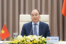 Thúc đẩy thượng tôn pháp luật và dân chủ hóa quan hệ quốc tế, phản đối các hành vi chính trị cường quyền