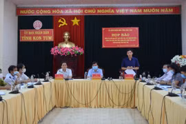 UBND tỉnh Kon Tum họp báo thông tin về việc phá rừng mà báo chí phản ánh